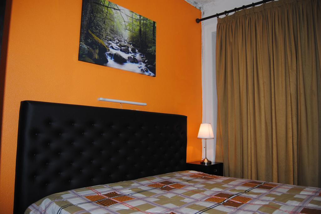 Pensao Beira Minho Hotel Lisbon Ruang foto