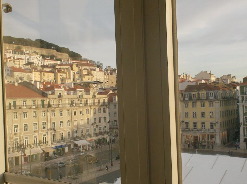 Pensao Beira Minho Hotel Lisbon Bagian luar foto